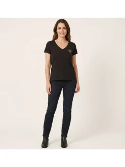 T-shirt en coton biologique noir avec un coeur motif léopard sur la poitrine