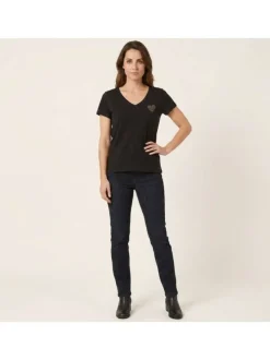 T-shirt en coton biologique noir avec un coeur motif léopard sur la poitrine