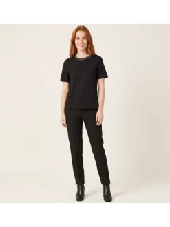 T-shirt en coton biologique noir uni avec une coupe droite et un col rond
