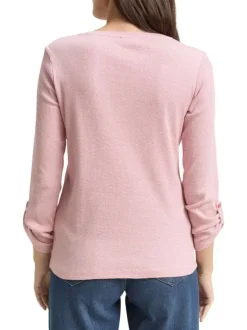 T-shirt en coton biologique rose uni avec une coupe ajustée et un col tunisien