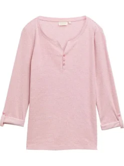 T-shirt en coton biologique rose uni avec une coupe ajustée et un col tunisien