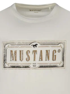 T-shirt en coton blanc avec un imprimé et une coupe ajustée
