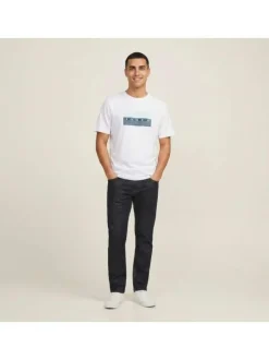 T-shirt en coton blanc imprimé avec une coupe droite et un col rond