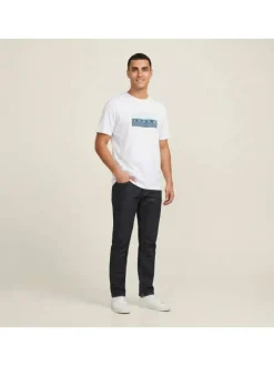 T-shirt en coton blanc imprimé avec une coupe droite et un col rond