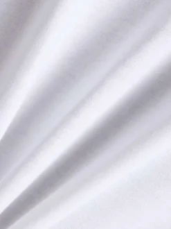 T-shirt en coton blanc à imprimé avec une coupe droite et un col rond