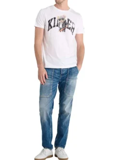 T-shirt en coton blanc imprimé à la poitrine avec un col rond