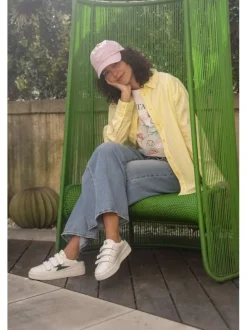 T-shirt en coton blanc uni avec une coupe droite et un col rond