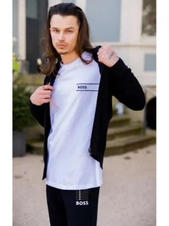 T-shirt en coton blanc uni avec une coupe regular fit un col rond