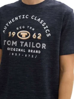 T-shirt en coton bleu marine à fines rayures avec un col rond et un gros imprimé