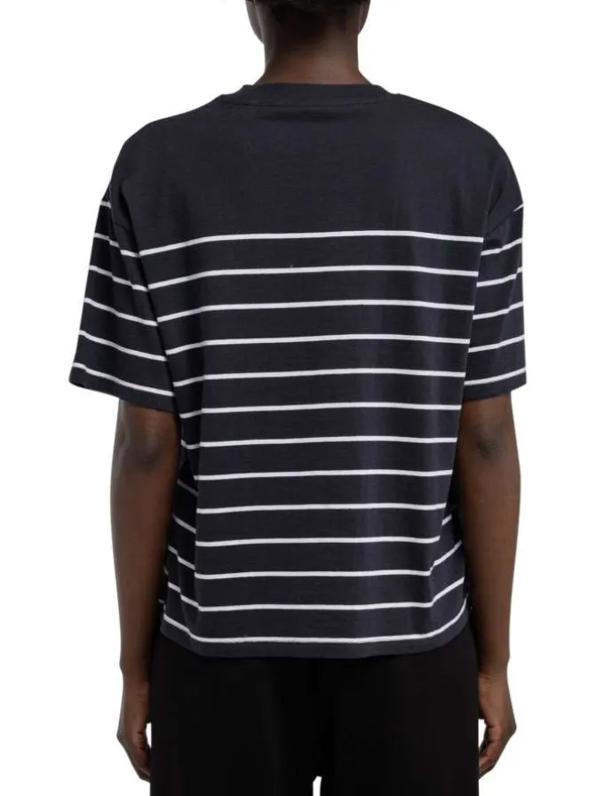 T-shirt en coton bleu marine rayé à col rond avec le nom de la marque