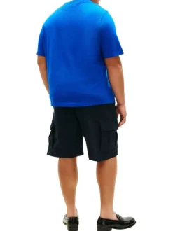 T-shirt en coton bleu uni avec une coupe droite et un col rond