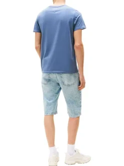 T-shirt en coton bleu uni avec une coupe droite et un col rond