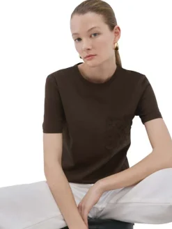 T-shirt en coton chocolat uni pourvu d'un col rond et d'une coupe droite