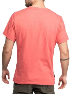 T-shirt en coton corail uni à col rond avec une petite écriture ton sur ton