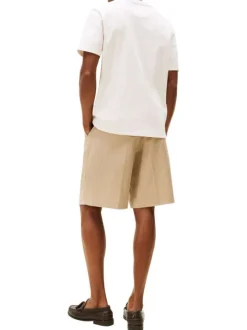T-shirt en coton écru fantaisie avec un col rond et des manches courtes