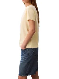 T-shirt en coton jaune uni avec une coupe droite et un col rond