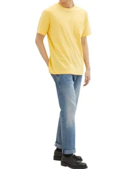 T-shirt en coton jaune uni avec une coupe droite et un col rond