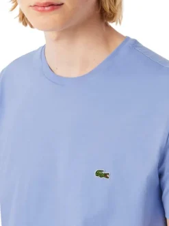 T-shirt en coton lilas uni à col rond avec le petit logo brodé