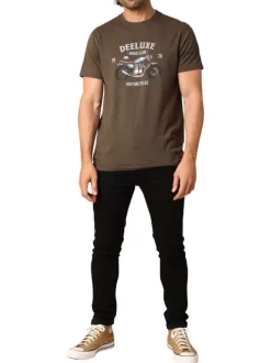 T-shirt en coton marron avec un col rond et des manches courtes