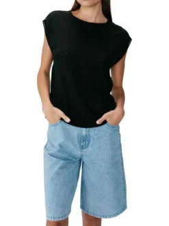 T-shirt en coton mélangé noir uni pourvu d'une coupe droite