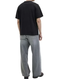 T-shirt en coton noir pourvu d'une coupe droite et d'un col rond