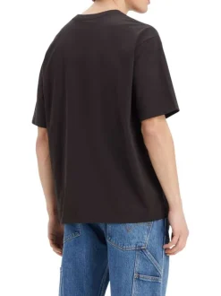 T-shirt en coton noir uni avec une coupe regular fit et une poche plaquée