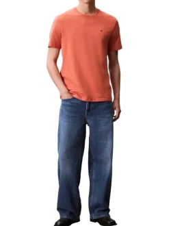 T-shirt en coton orange uni avec le logo brodé en petit et à col rond