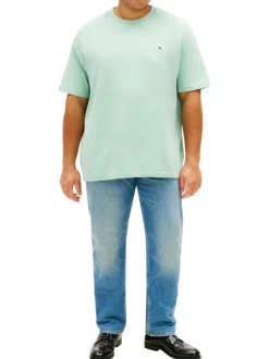 T-shirt en coton pistache uni avec une coupe droite et un col rond