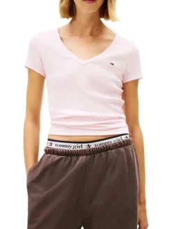 T-shirt en coton rose uni avec une coupe ajustée et un col v