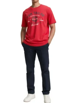 T-shirt en coton rouge avec un imprimé fantaisie et un col rond