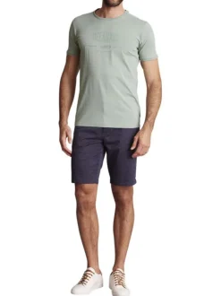 T-shirt en coton vert sauge uni avec le logo imprimé ton sur ton et un col rond