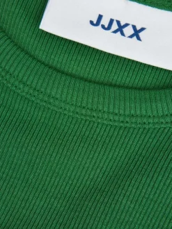 T-shirt en coton vert uni avec une coupe droite et un col rond