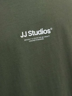 T-shirt en coton vert uni avec une coupe droite et un col rond