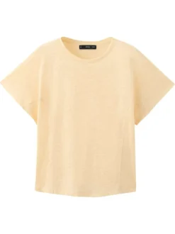 T-shirt en lin jaune uni pourvu d'une coupe droite et d'un col rond