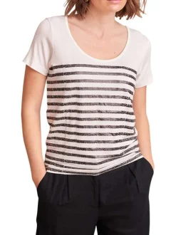 T-shirt Giulia en coton écru rayé avec une coupe droite et un col rond