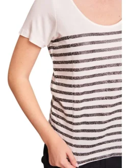 T-shirt Giulia en coton écru rayé avec une coupe droite et un col rond