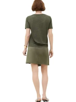 T-shirt kaki à coupe droite pourvu d'un col rond et de manches courtes
