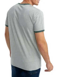T-shirt kaki uni pourvu de manches courtes et d'un col rond
