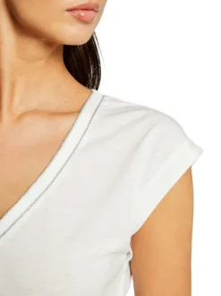 T-shirt manches courtes écru à coupe droite et col v avec liserés métallisés