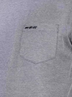T-shirt manches courtes gris uni avec une coupe droite et un col rond