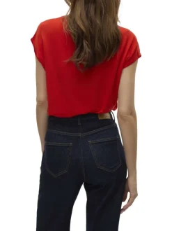 T-shirt manches courtes rouge uni avec un col v et une coupe droite