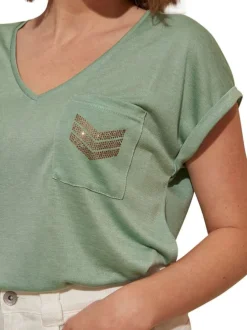 T-shirt manches courtes vert uni avec un col v et une coupe droite