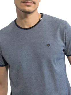 T-shirt marine maille piquée avec une coupe droite et un col rond