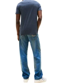 T-shirt marine uni avec une coupe droite et des manches courtes
