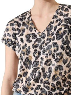 T-shirt à motif léopard pourvu d'un col v et de manches courtes