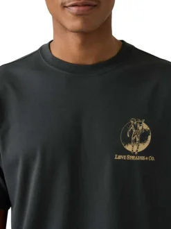 T-shirt noir avec un imprimé fantaisie et des manches courtes