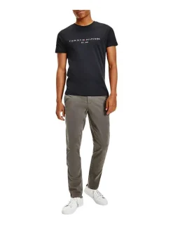 T-shirt noir en coton biologique col rond et manches courtes avec logo brodé sur la poitrine