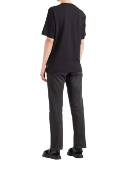 T-shirt noir en coton uni coupe régular avec un col rond