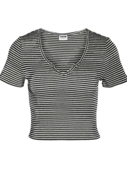 T-shirt noir rayé avec une coupe moulante un col en V et des manches courtes