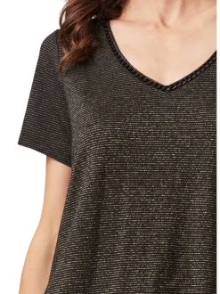 T-shirt noir à rayures pailletées avec une coupe fluide et un col v